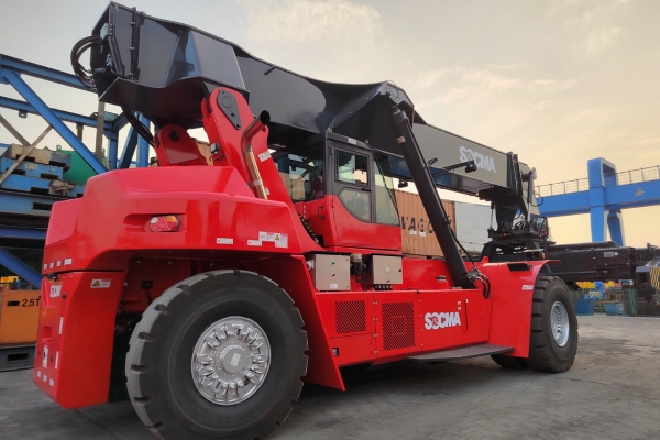 SOCMA HNRS4531 Reach Stacker For Container Handling