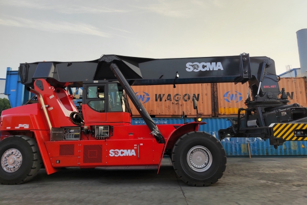 SOCMA HNRS4531 Reach Stacker For Container Handling