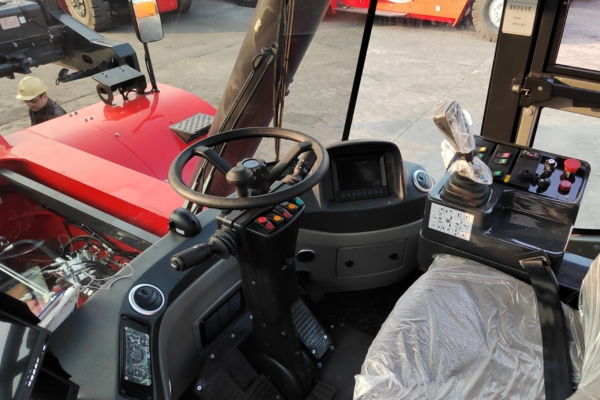 SOCMA HNRS4531 Reach Stacker For Container Handling